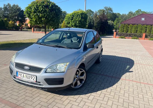 oleśnica Ford Focus cena 8800 przebieg: 284000, rok produkcji 2005 z Oleśnica